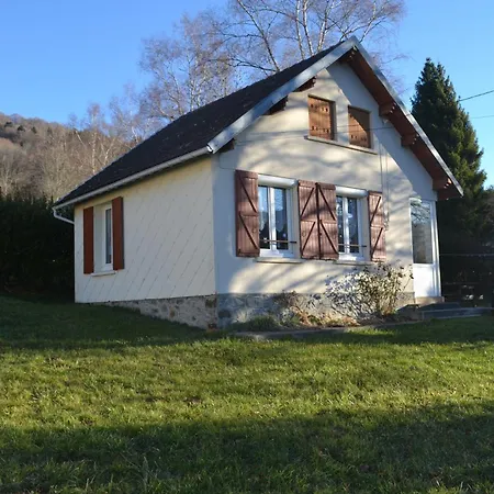 La Petite Maison Murat-le-Quaire Exterior photo