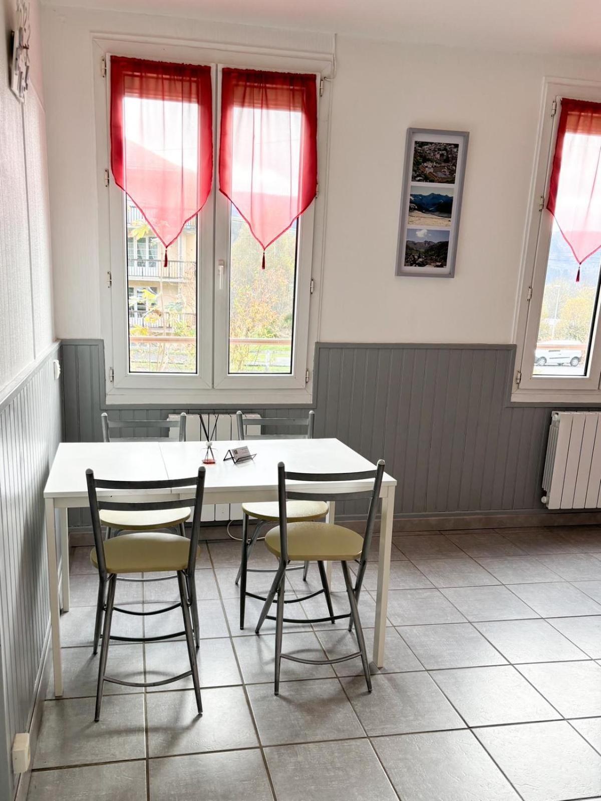 La Petite Maison Holiday home Murat-le-Quaire